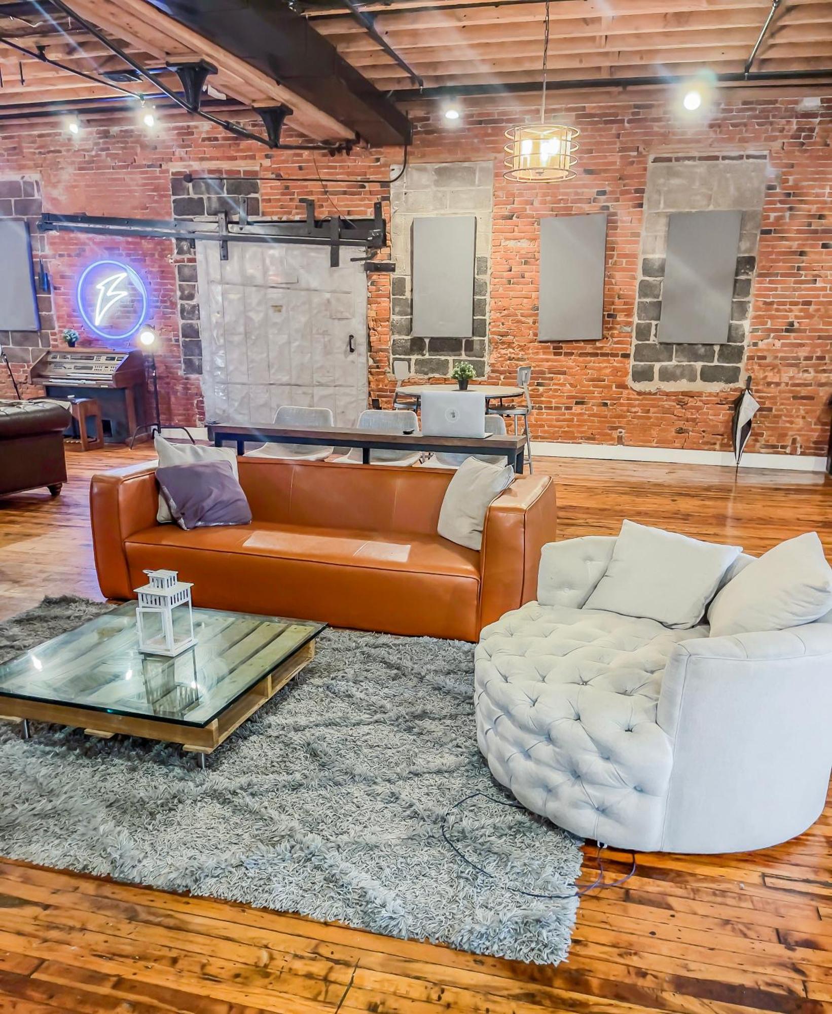 Stylish Philly Loft Philadelphia