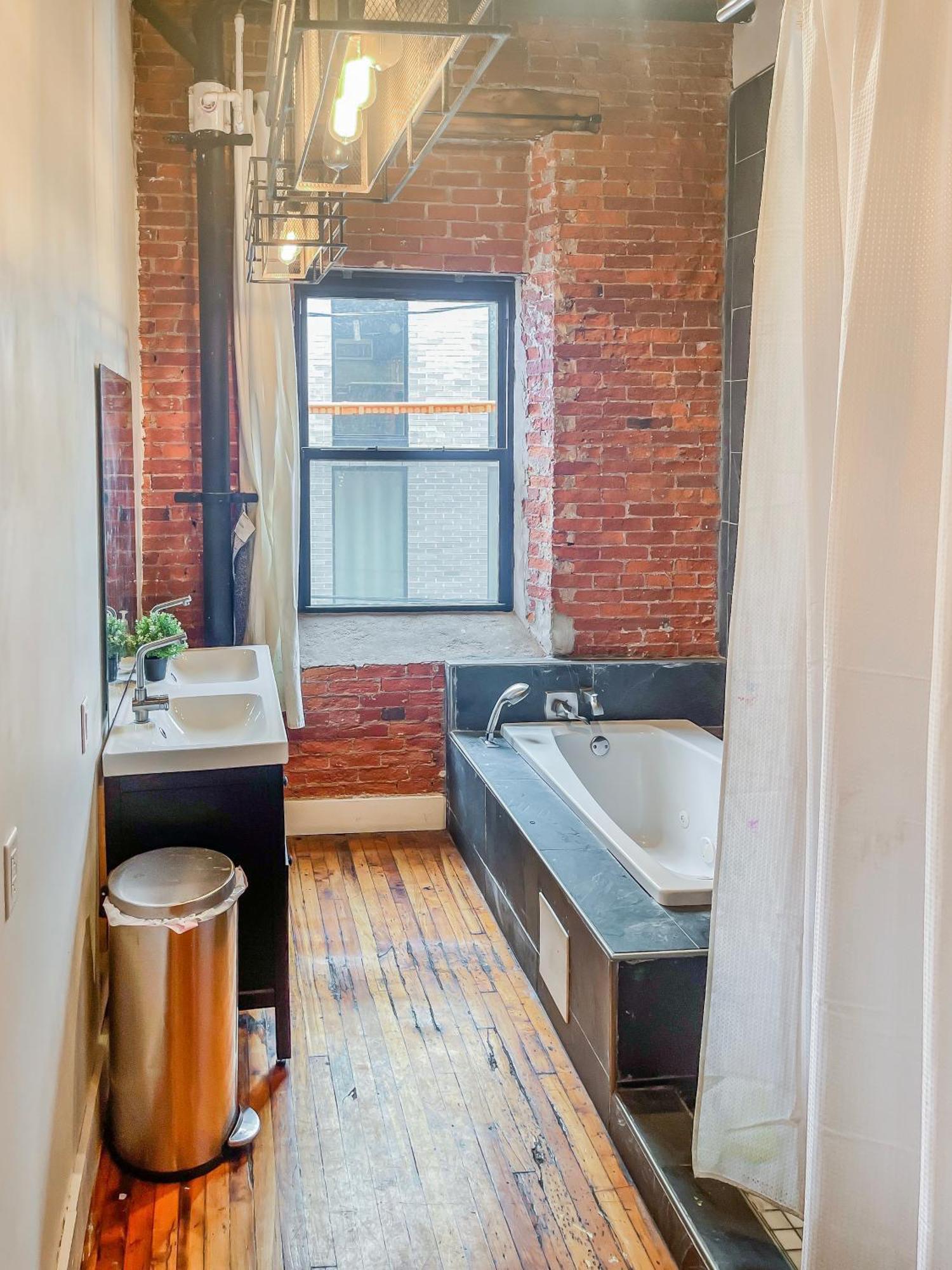 Stylish Philly Loft Apartment Philadelphia